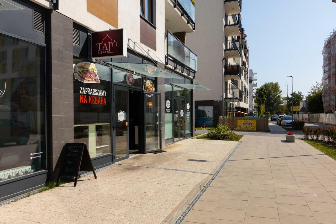 Wola Business Apartments Варшава Екстер'єр фото